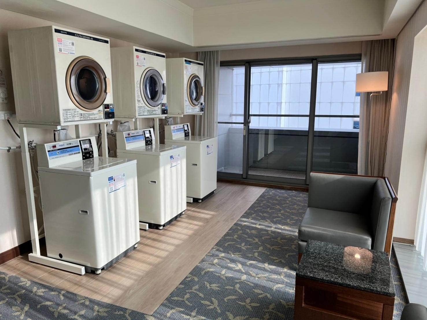 Evergreen Plaza Hotel - Тайнан Екстериор снимка Laundry room